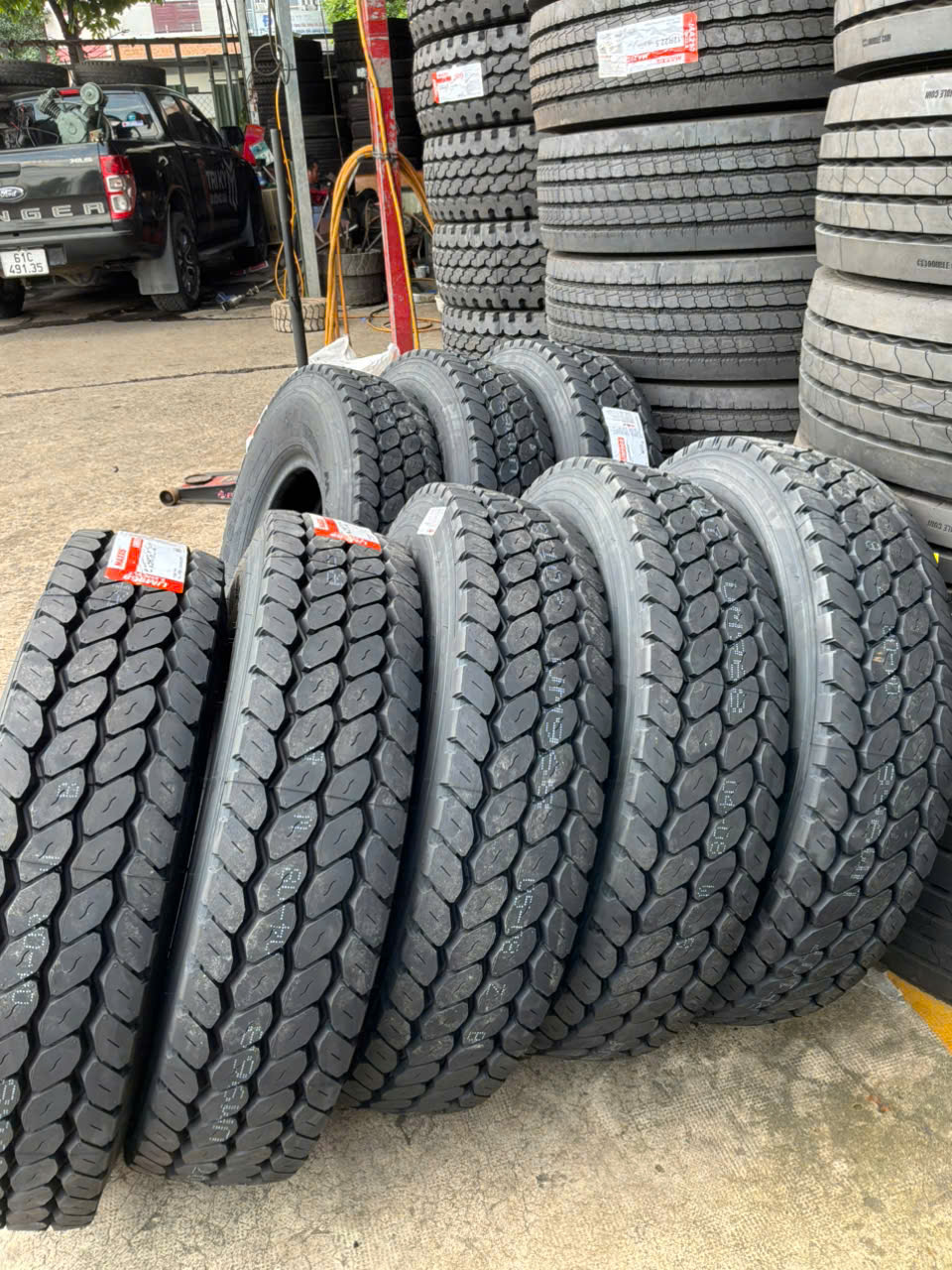 Lốp Xe 8.25R16 Maxxis Gai 968 18PR – Giá Tốt, Chính Hãng