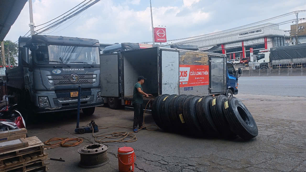 LỐP XE 8.25R16 18PR OTANI