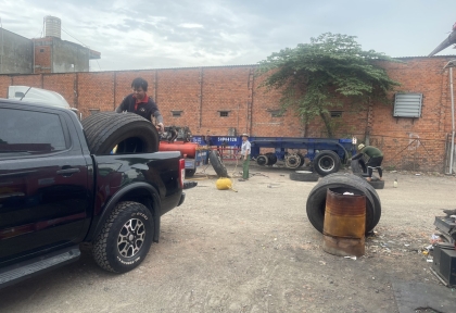 Dịch vụ vá lốp ô tô dọc Quốc lộ 1K, Dĩ An, Bình Dương – Nhanh gọn, tiện lợi