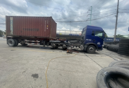Tầm Quan Trọng của Lốp Xe Container trong Ngành Logistics - Lốp Xe Bình Dương