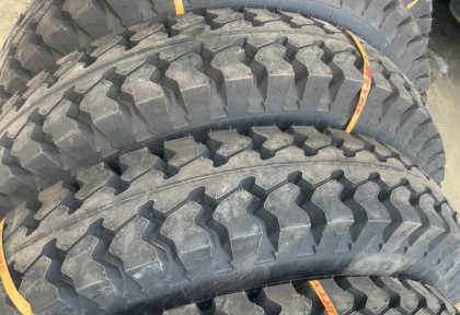 LÝ DO NHIỀU TÀI XẾ XE TẢI CHỌN LỐP XE TẢI CŨ THAY VÌ CHỌN LỐP XE Ô TÔ MỚI