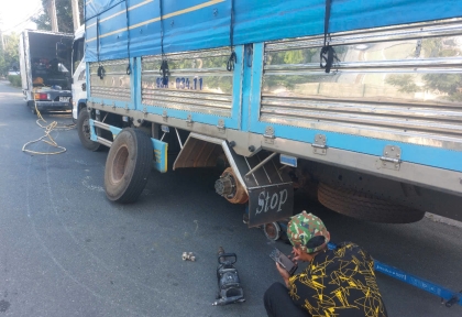 Thợ Vá Vỏ Lưu Động Tận Nơi Thuận An – Xử Lý Nhanh, Giá Rẻ, Có Bảo Hành