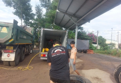 VÁ VỎ LƯU ĐỘNG ( CỨU HỘ LỐP ) KHU VỰC  Huyện  DẦU TIẾNG  BÌNH DƯƠNG 24/24