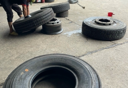 Gọi Thợ Vá Lốp Xe 24/7 Tận Nơi – Phục Vụ Toàn Bình Dương Và Các Tỉnh Lân Cận