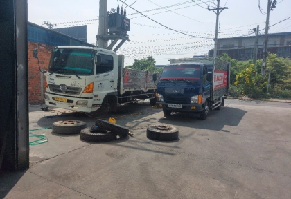 Có Nên Gọi Dịch Vụ Thay Lốp Xe Lưu Động Bình Dương Khi Xe Bị Bể Lốp?