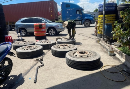 VÁ VỎ XE Ô TÔ GẦN NHẤT - NHANH NHẤT - CỨU HỘ VỎ XE CHUYÊN NGHIỆP BÌNH DƯƠNG