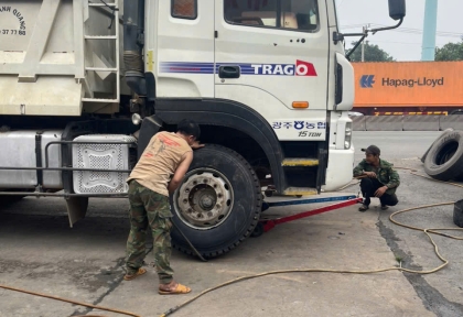 Dịch vụ vá vỏ xe lưu động nhanh nhất, uy tín nhất tại Thành phố Thủ Đức