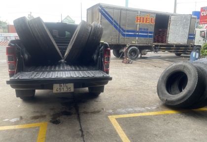 DỊCH VỤ VÁ LỐP XE LƯU ĐỘNG Ở TẠI DĨ AN