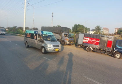 VÁ VỎ LƯU ĐỘNG ( CỨU HỘ LỐP )KHU VỰC THỦ DẦU MỘT  BÌNH DƯƠNG 24/24