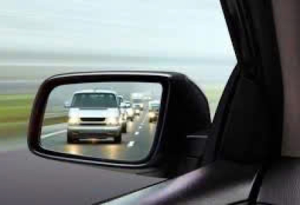 Cách điều chỉnh gương chiếu hậu giúp đường tốt hơn cho người lái mới