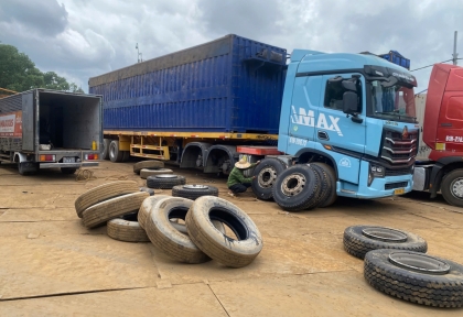 Vá Vỏ Xe Lưu Động Tại Bình Dương/ Cửu Long Thiên / 0973.770.722