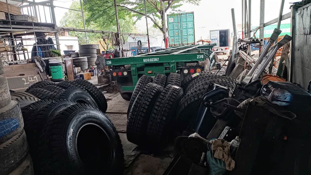 Các Nguyên Nhân Khiến Lốp Ô Tô Bị Thủng, Xì Hơi