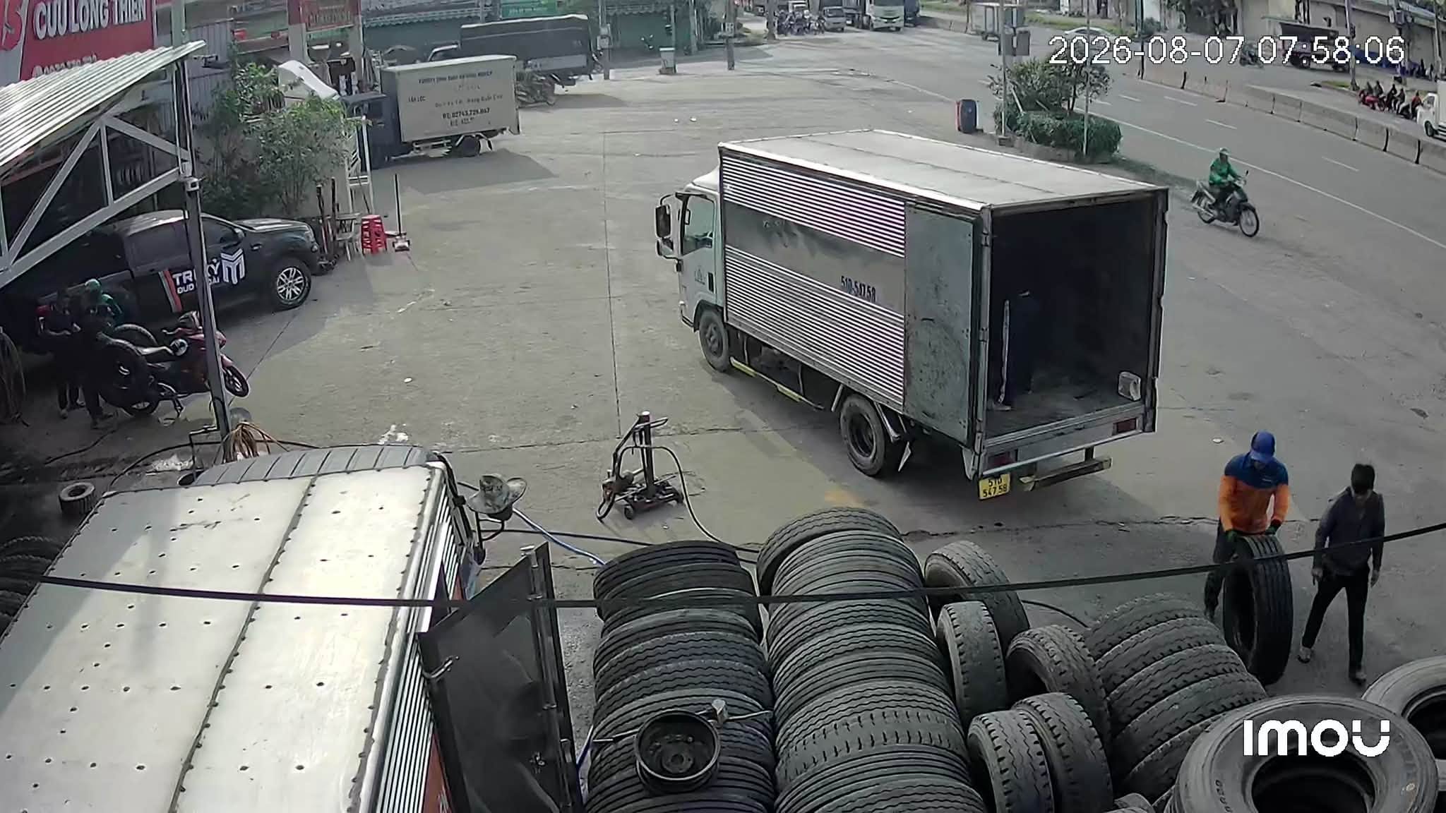 Các Phương Pháp Vá Lốp Xe Ô Tô Phổ Biến