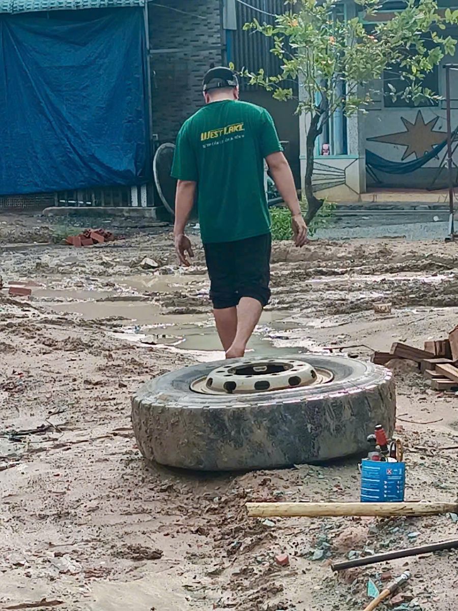 Tìm nơi vá vỏ xe với giá cả hợp lí / bao ráp lưu động khu vực Bình Dương