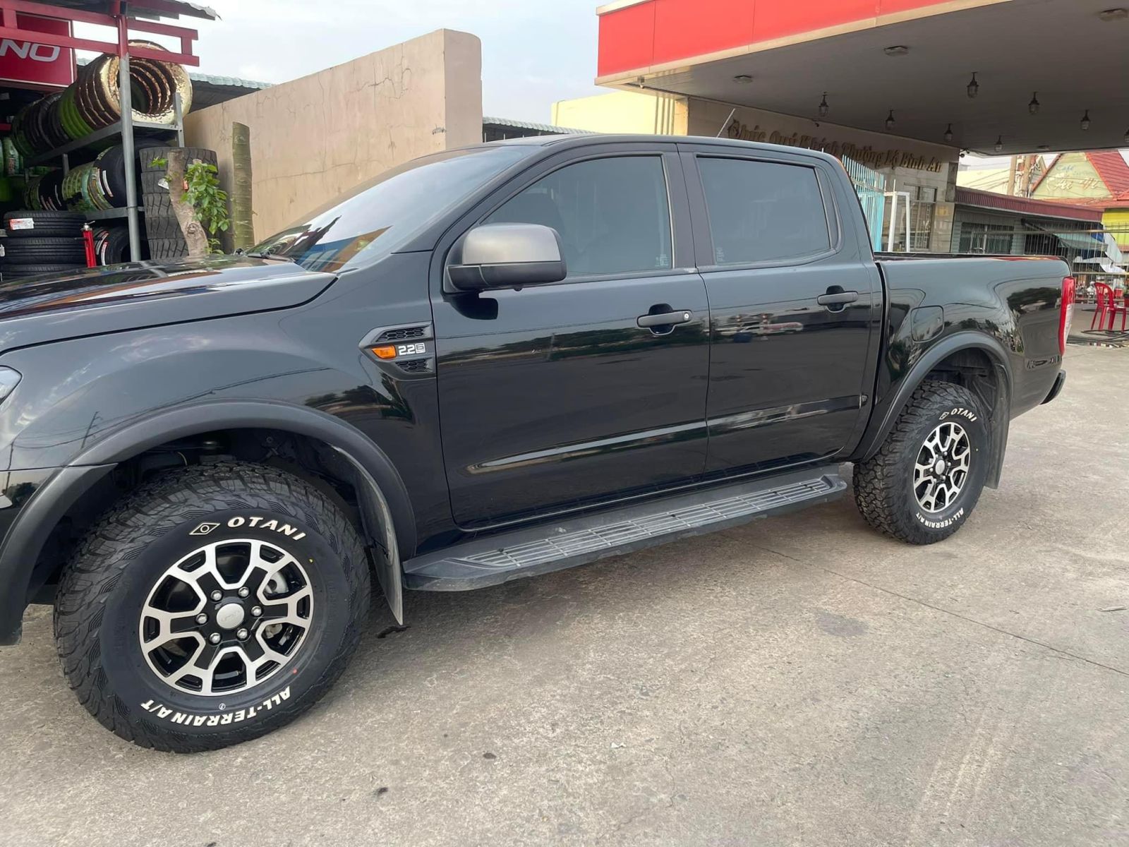 Lốp Xe MAXXIS  AT 285/60R18 