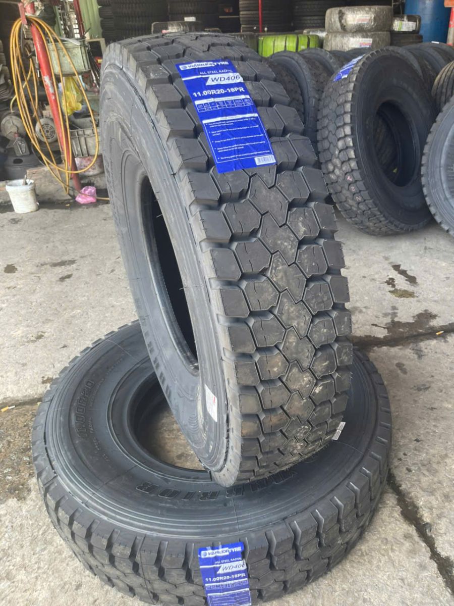LỐP XE TẢI 1100R20/18 WD406 WARRIOR