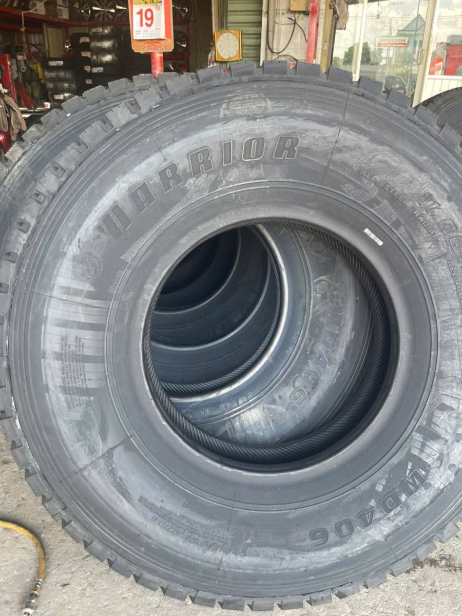 Vá Vỏ Xe Lưu Động Bình Dương – Giải Pháp Cứu Hộ Nhanh Cho Xe Tải, Xe Du Lịch, Container