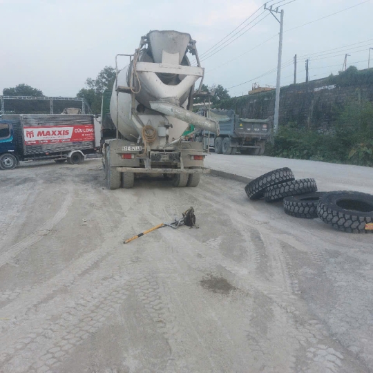 CỨU HỘ THAY SĂM THAY LỐP BẦU BÀNG BÌNH DƯƠNG 24/24