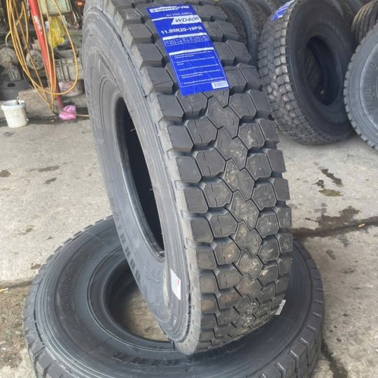 LỐP XE TẢI 1100R20/18 WD406 WARRIOR