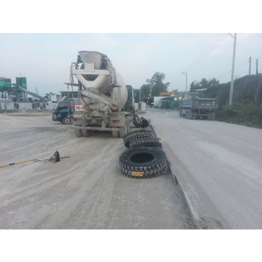 THAY LỐP XE LƯU ĐỘNG 24/24 TP. THỦ DẦU MỘT