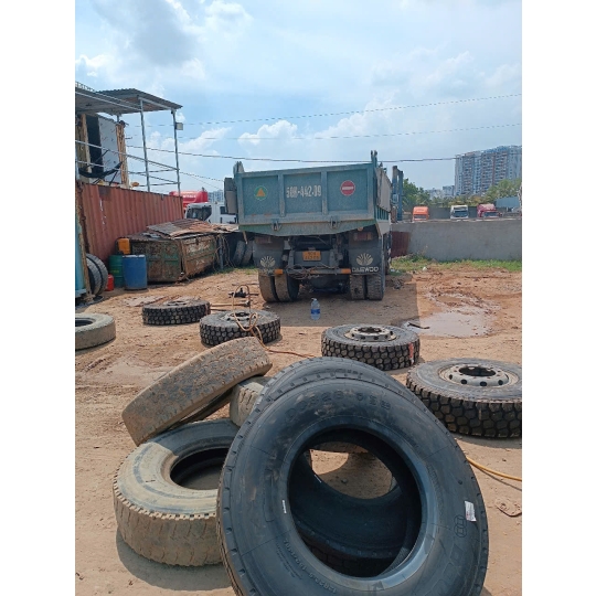 THAY LỐP XE LƯU ĐỘNG 24/24 TP. TÂN UYÊN