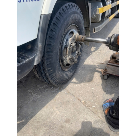 VÁ VỎ XE LƯU ĐỘNG 24/24 TP .TÂN UYÊN