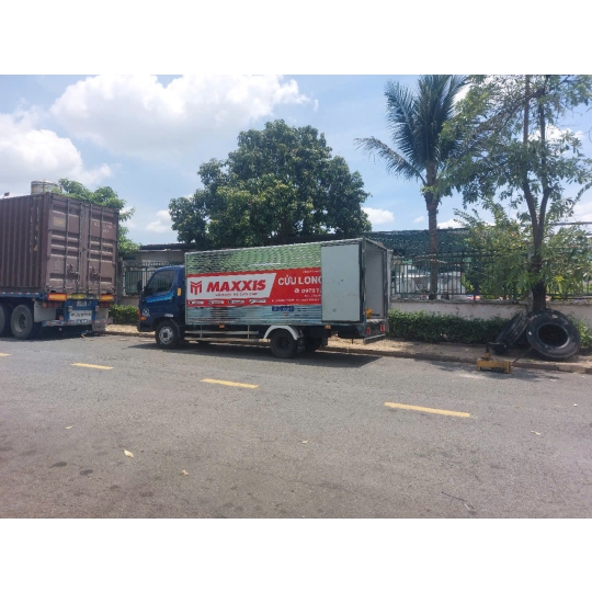 VÁ VỎ XE LƯU ĐỘNG 24/24 TP. THUẬN AN