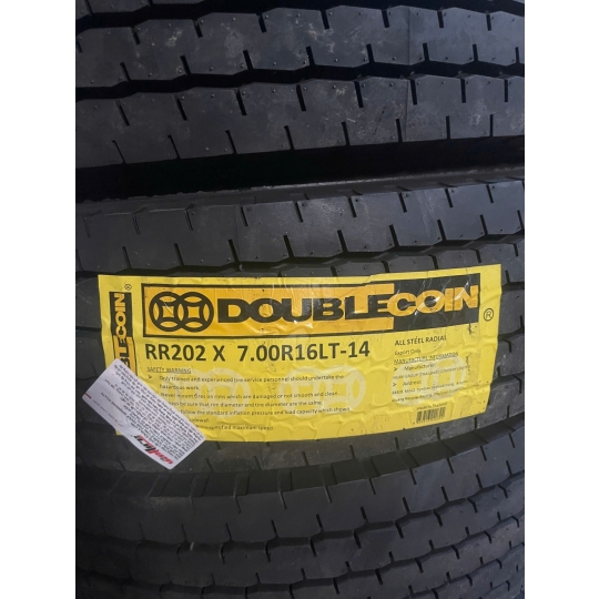 Lốp Xe Tải DOUBLECOIN 8.25R20 