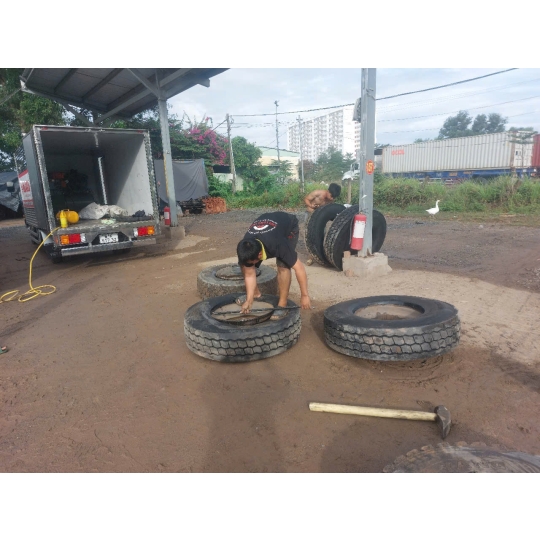 Cứu Hộ Săm Lốp 24/24 Quốc Lộ 1k