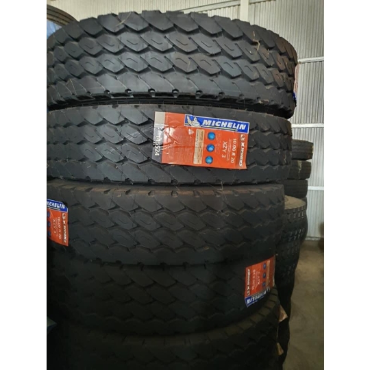 Lốp Xe Hiệu ROADSTAR 12R22.5 18PR