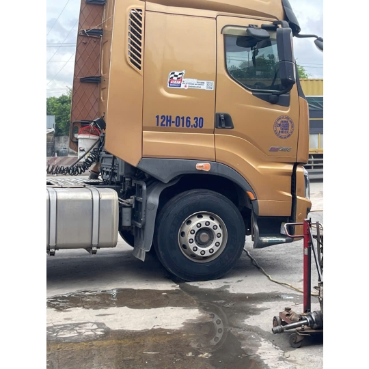 Cứu Hộ Thay Lốp, Vá Lốp quốc Lộ 13 Bình Dương