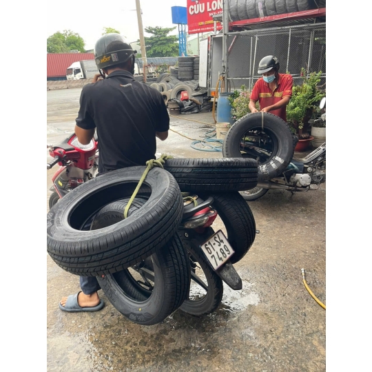 Đại Lý Lốp Xe Ô Tô  MAXXIS