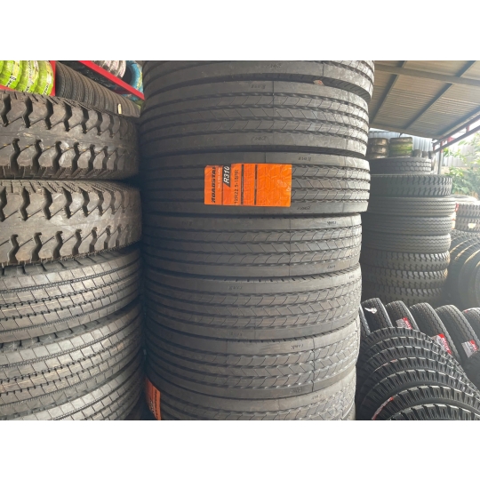 Lốp Xe Hiệu ROADSTAR 12R22.5 18PR