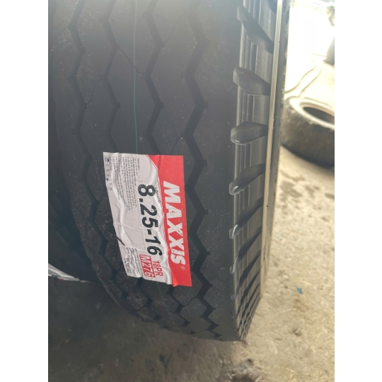 Lốp Xe Tải  8.25-16 MAXXIS