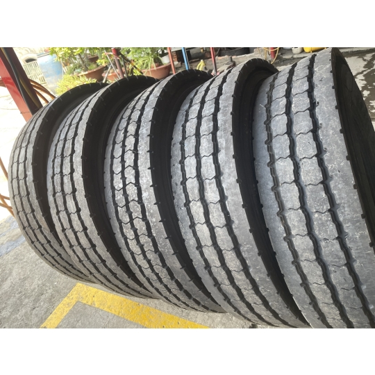Lốp Xe Hiệu ROADSTAR 12R22.5 18PR