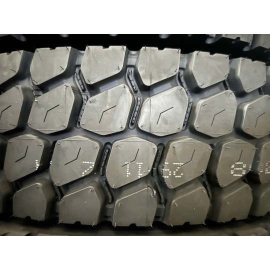 LỐP XE BEN - LỐP XE  CÔNG TRÌNH TẠI BÌNH DƯƠNG