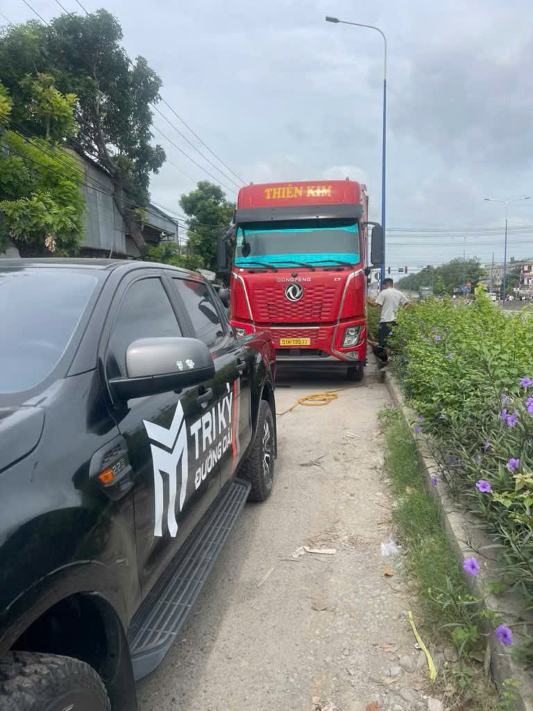 Dịch Vụ Thay Lốp Xe Ô Tô Là Gì? Quy Trình Thay Săm Lốp