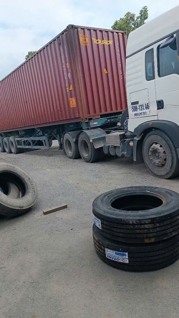 Dịch Vụ Vá Vỏ Xe Lưu Động Bến Cát Bình Dương Tốc Hành 24/7 Giá Tốt