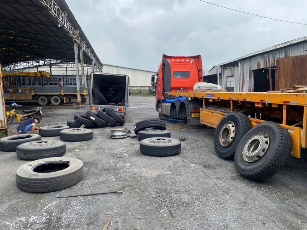Dịch Vụ Vá Vỏ Lưu Động Bình Dương Uy Tín Giá Rẻ: Giải Pháp Khẩn Cấp Phục Vụ 24/7