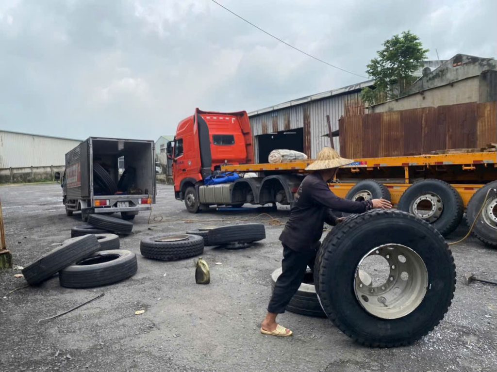 Dịch Vụ Vá Vỏ Lưu Động Nhanh Khu Vực Cầu Ông Bố Bình Dương 24/7